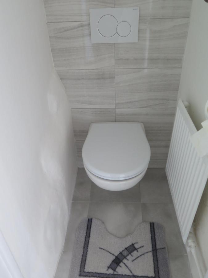 Apartman Hrubá Skála Екстериор снимка